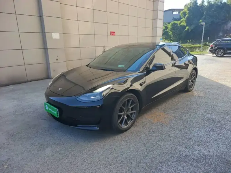 Tesla Model 3, 2022