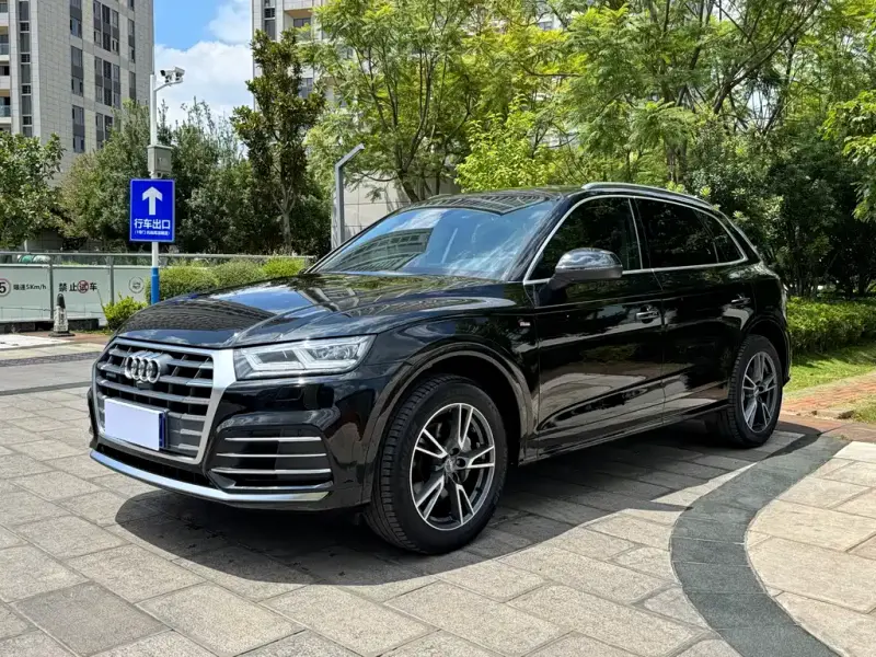Audi Q5L, 2020