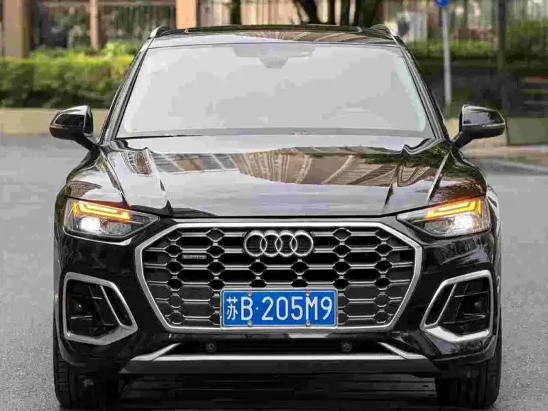 Audi Q5L, 2021