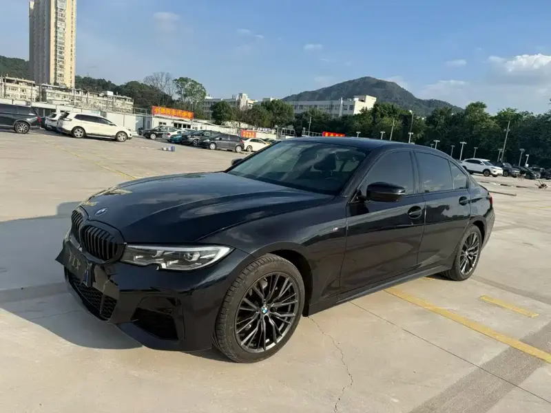 BMW 3 Series, 2022