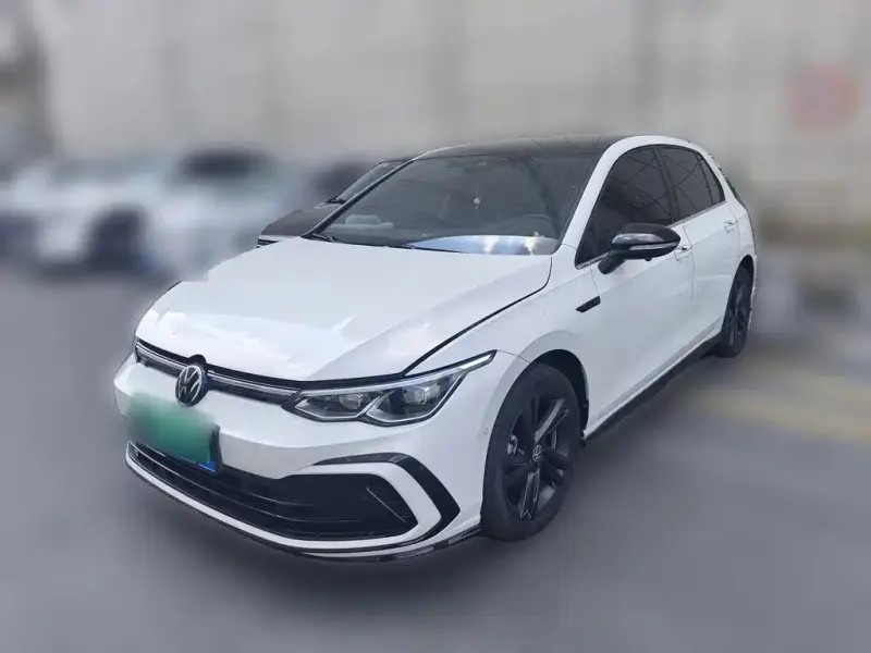 Volkswagen Golf, 2023