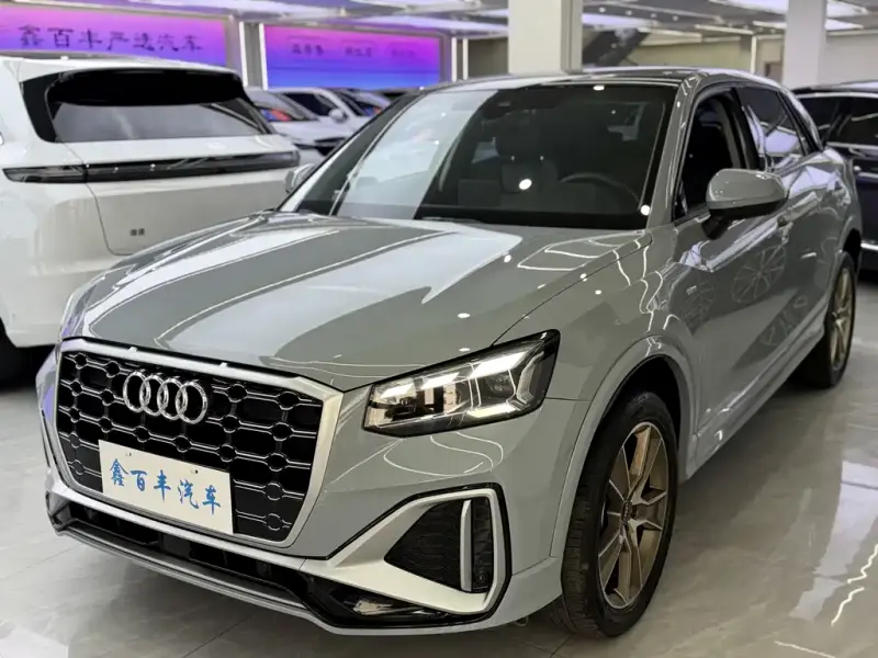 Audi Q2L, 2022