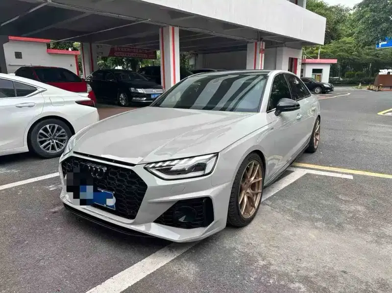 Audi A4L, 2023