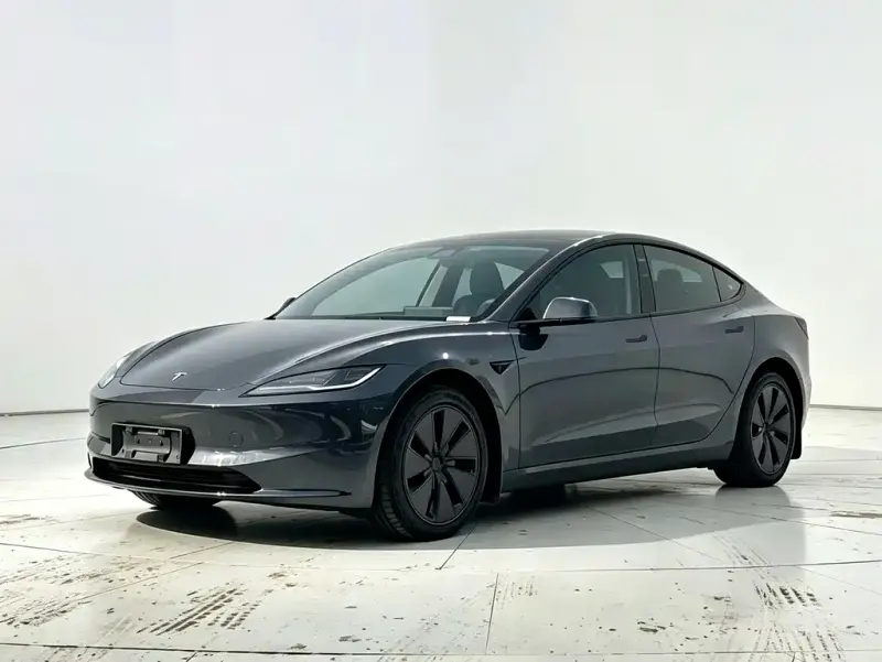 Tesla Model 3, 2025