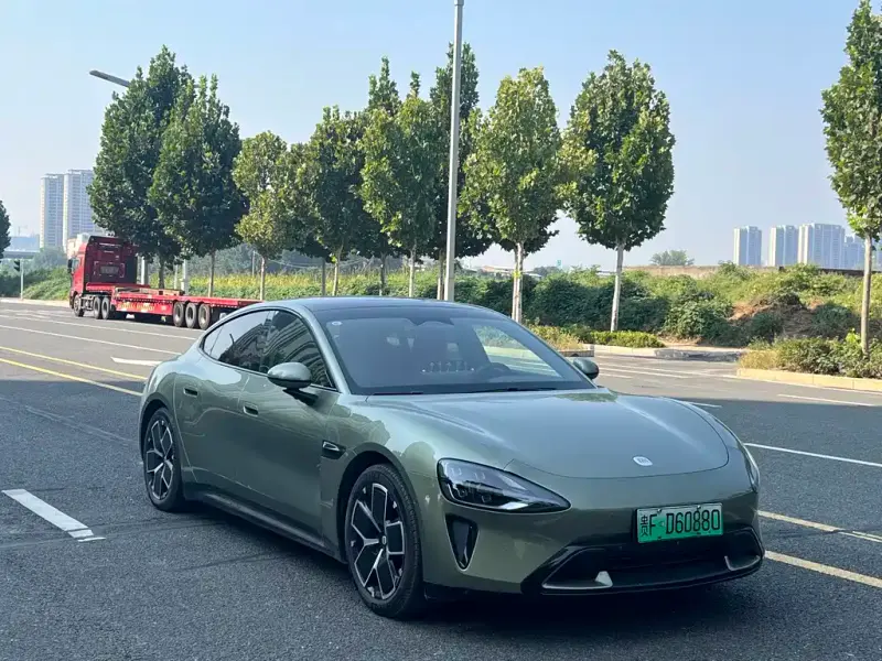 Xiaomi SU7, 2025