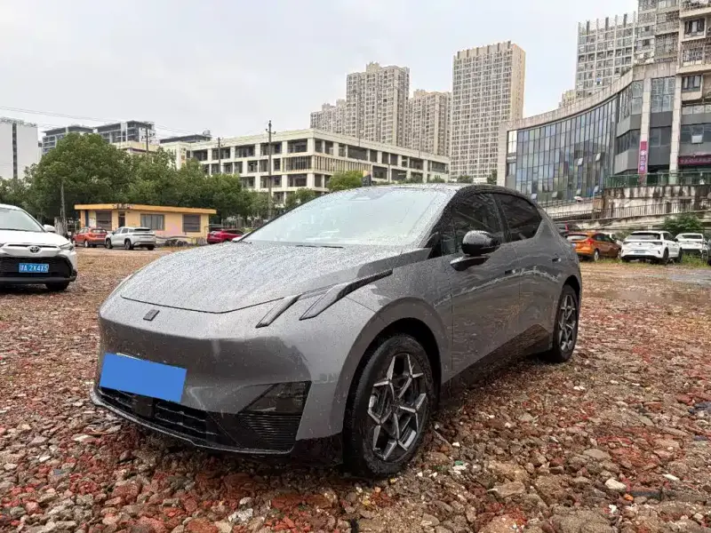 Lynk & Co Z20, 2025