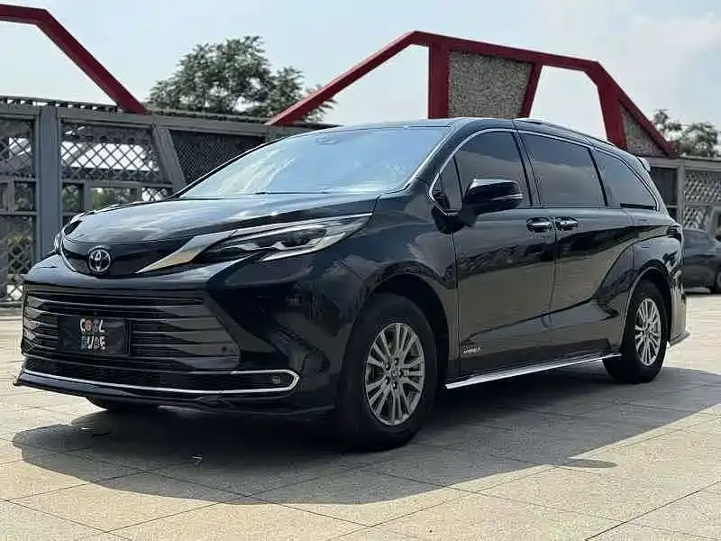 Toyota Sienna, 2022