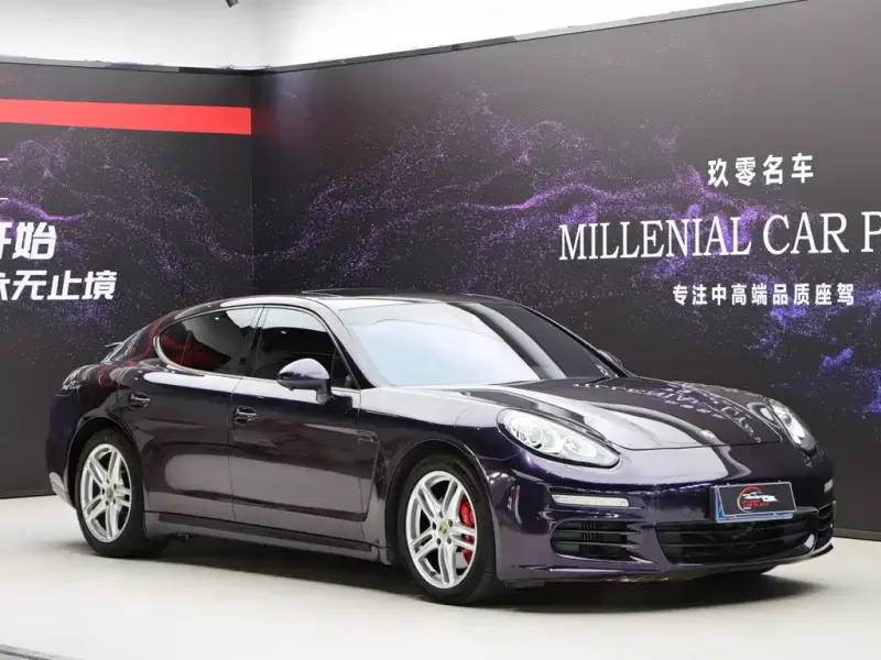 Porsche Panamera, 2015