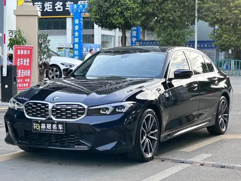 BMW 3 Series, 2023