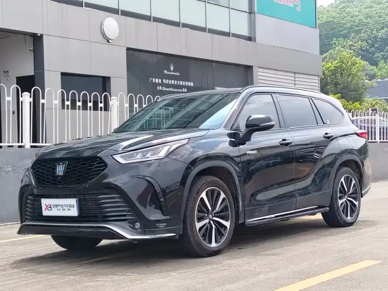 Toyota Crown Kluger, 2021
