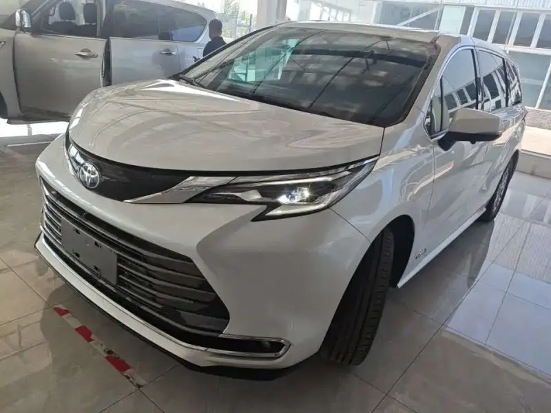 Toyota Sienna, 2022