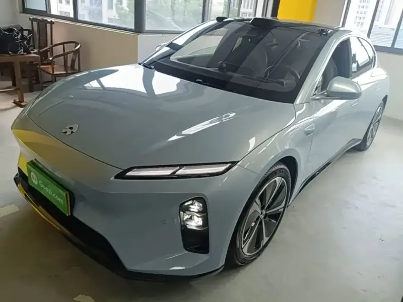 NIO ET5, 2025