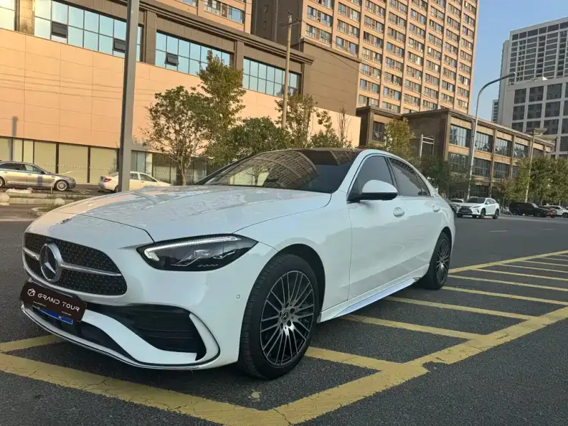 Mercedes-Benz C-Class, 2024