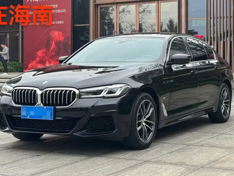 BMW 5 Series, 2022