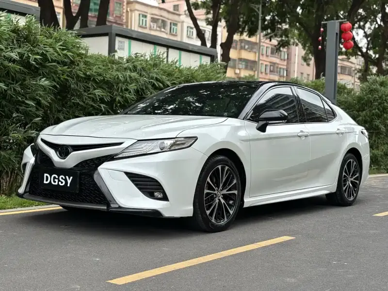Toyota Camry, 2020
