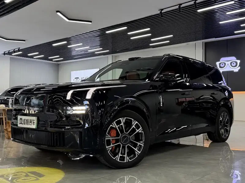 Lynk & Co 900, 2025
