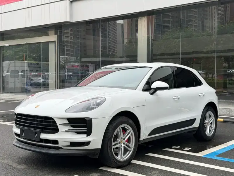 Porsche Macan, 2022