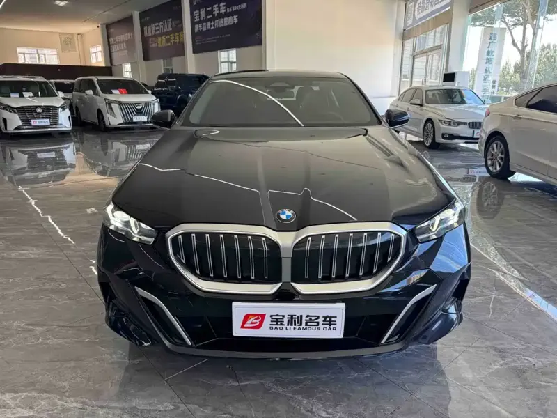 BMW 5 Series, 2024