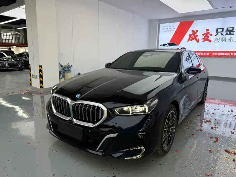 BMW 5 Series, 2024