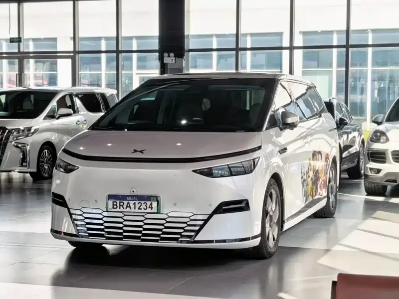 XPeng X9, 2025