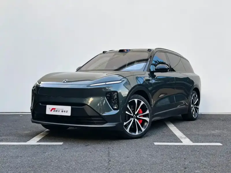 NIO ES8, 2023