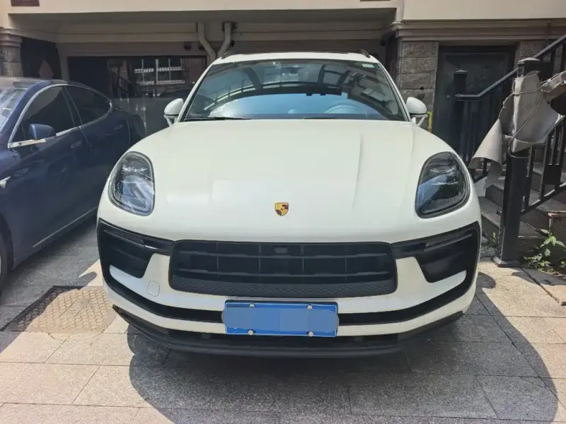Porsche Macan, 2022