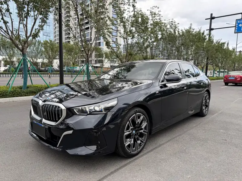 BMW 5 Series, 2024