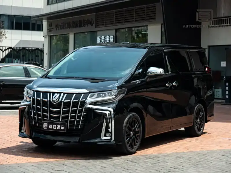 Toyota Alphard, 2017