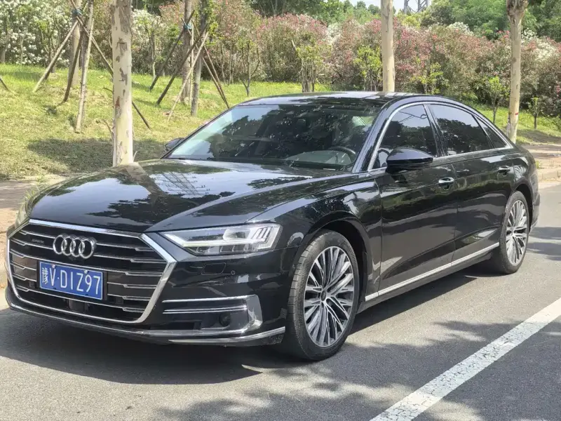 Audi A8, 2022