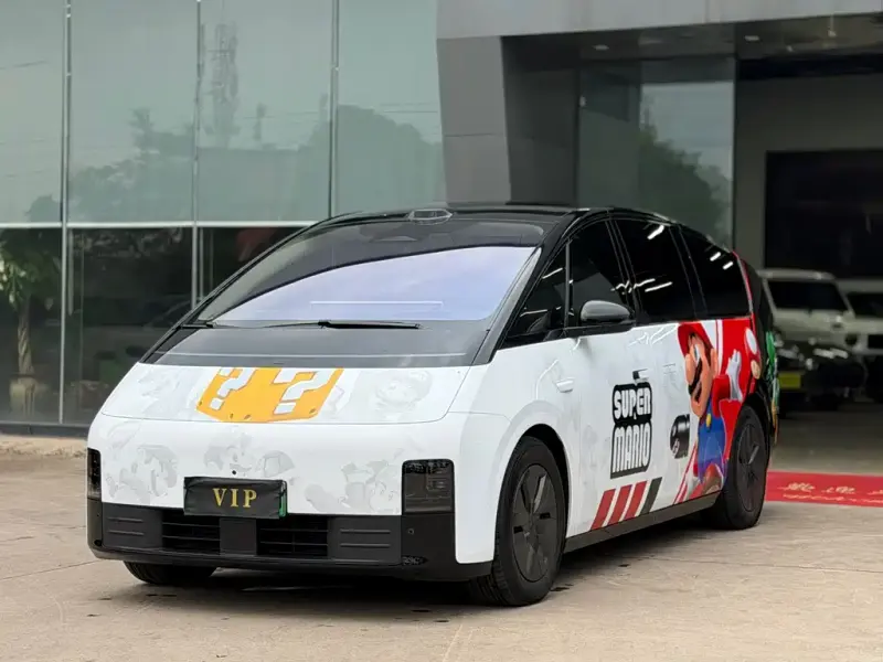 Li Auto Li MEGA, 2025