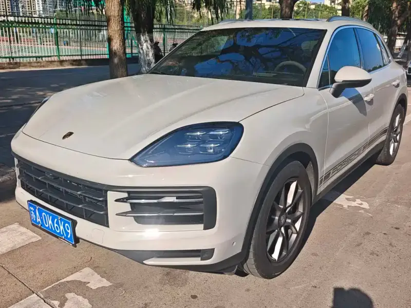 Porsche Cayenne, 2025