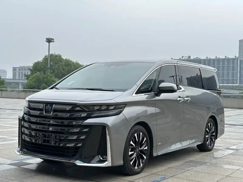 Toyota Vellfire, 2024