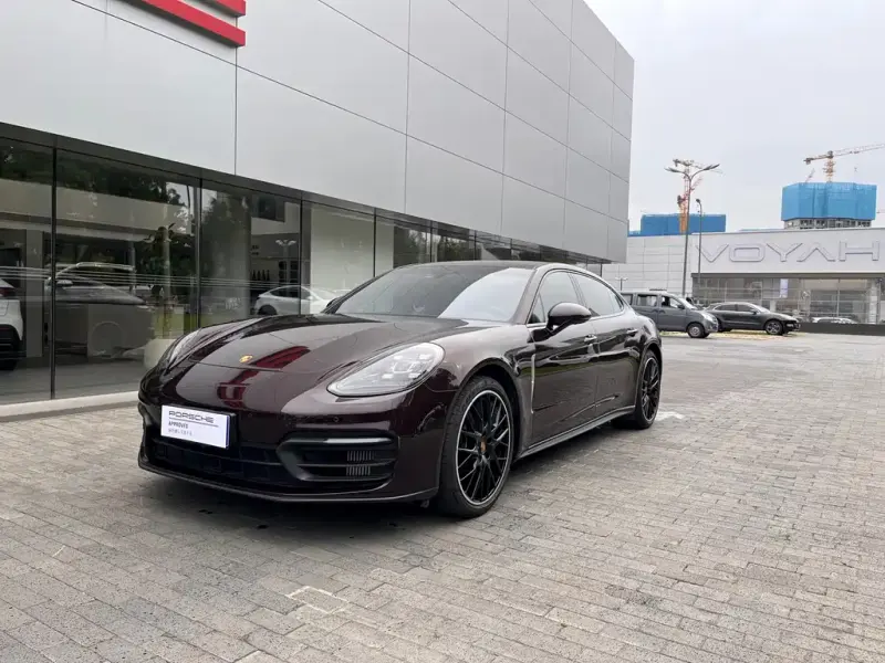 Porsche Panamera, 2023