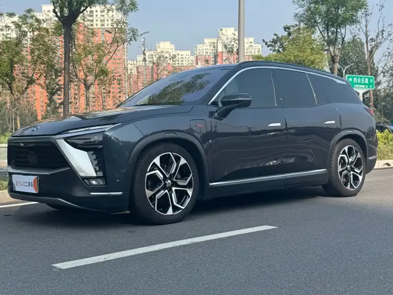 NIO ES8, 2021