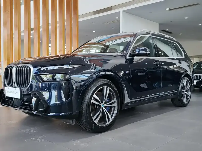 BMW X7, 2025