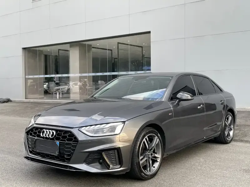 Audi A4L, 2022