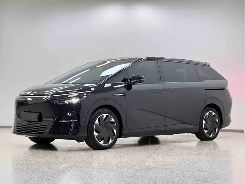 XPeng X9, 2024