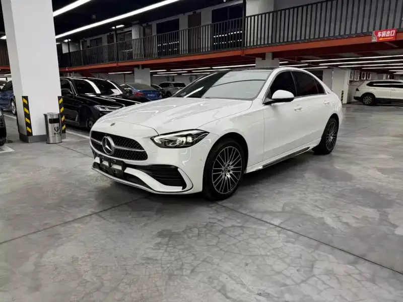 Mercedes-Benz C-Class, 2024