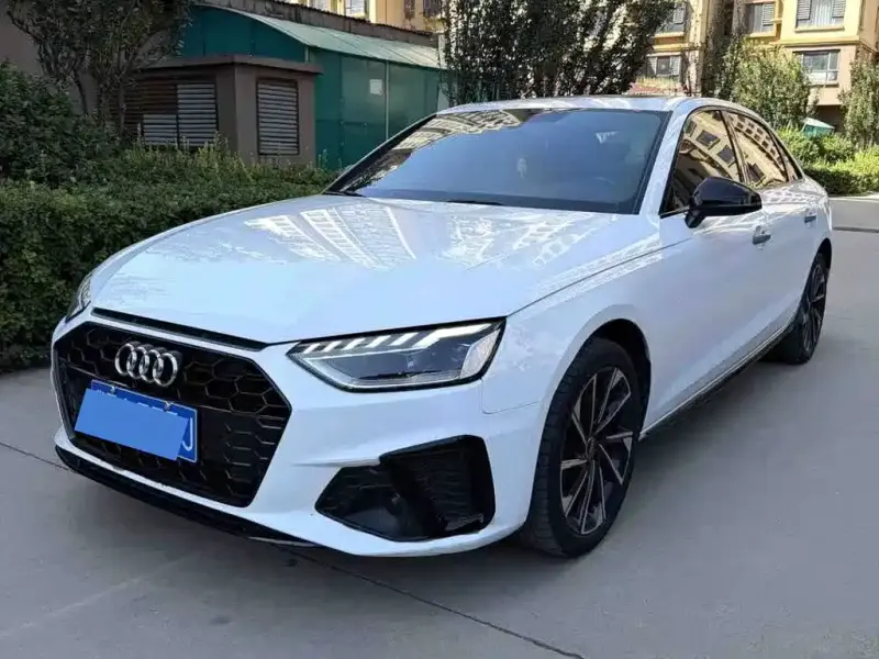 Audi A4L, 2023