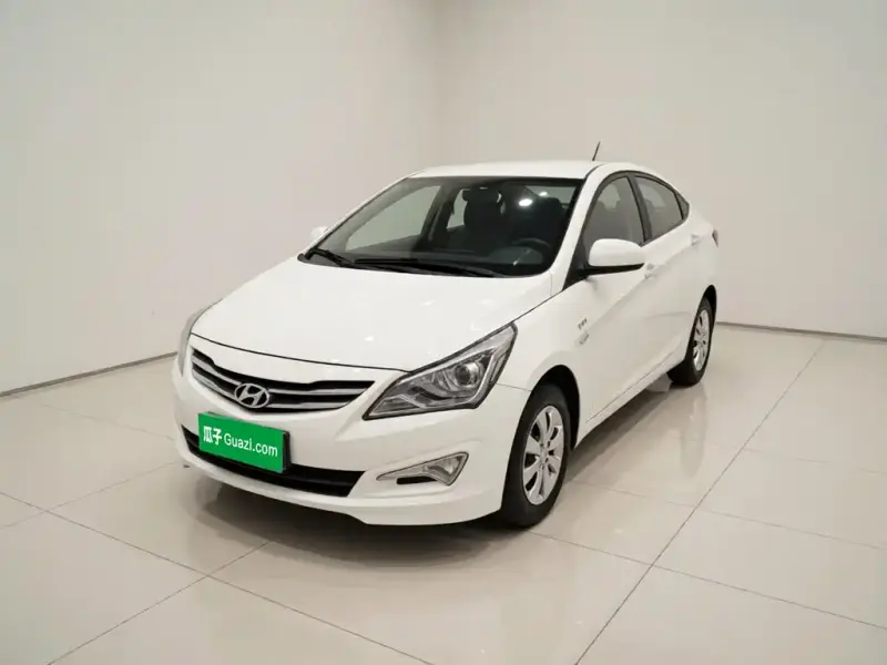 Hyundai Verna, 2015