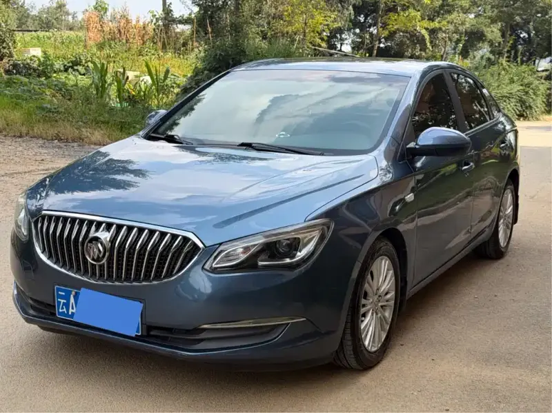 Buick Excelle, 2015