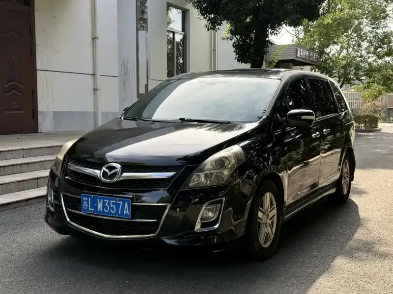 Mazda 8, 2011
