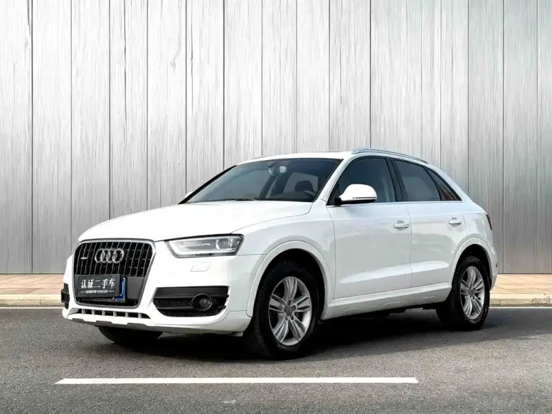 Audi Q3, 2013