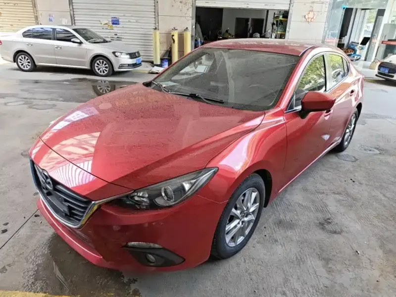 Mazda 3 Axela, 2015