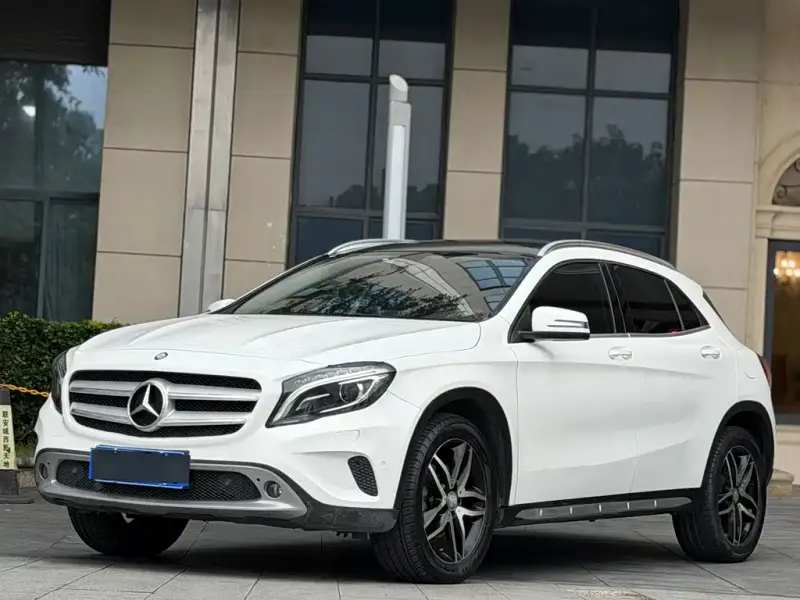 Mercedes-Benz GLA, 2016