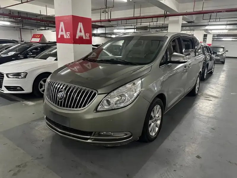 Buick GL8, 2013