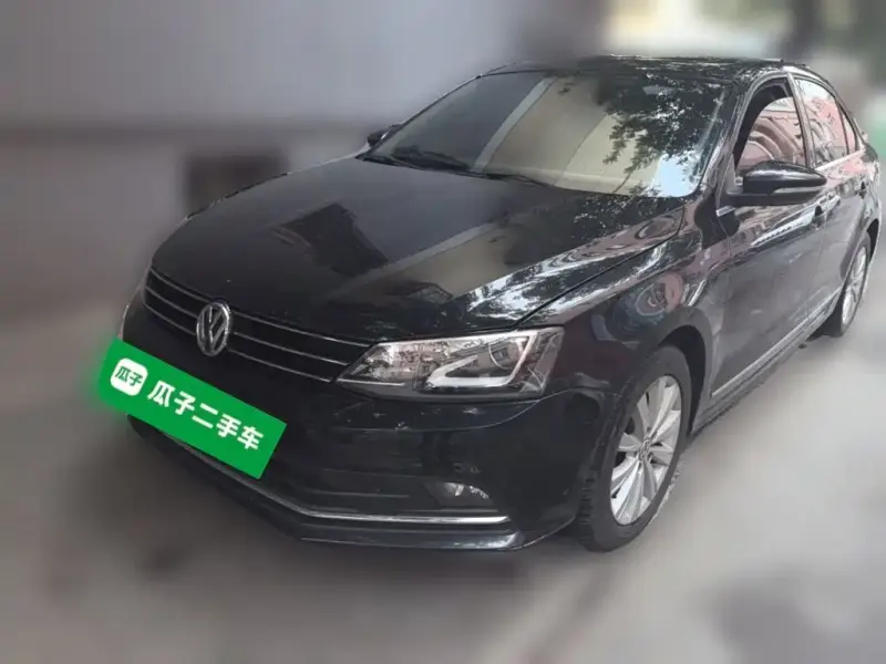 Volkswagen Sagitar, 2015