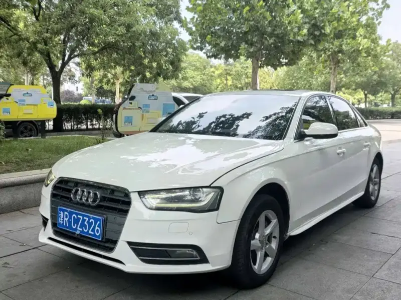 Audi A4L, 2014