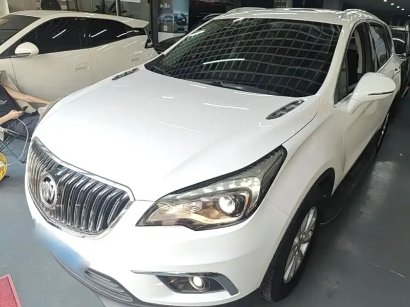 Buick Envision Plus, 2015