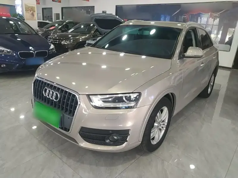 Audi Q3, 2015